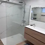 New Bright 180m2 Appartement,100m From The Apartman *