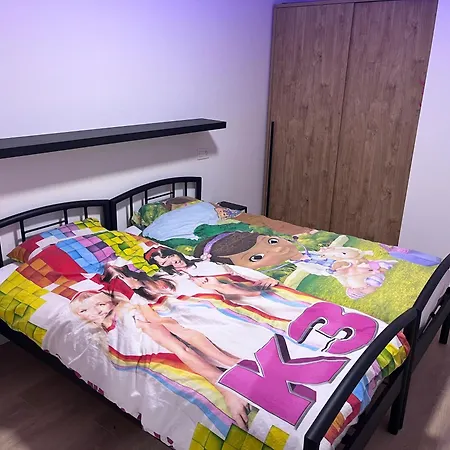 New Bright 180m2 Appartement,100m From The * Миделкерк