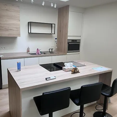 New Bright 180m2 Appartement,100m From The *